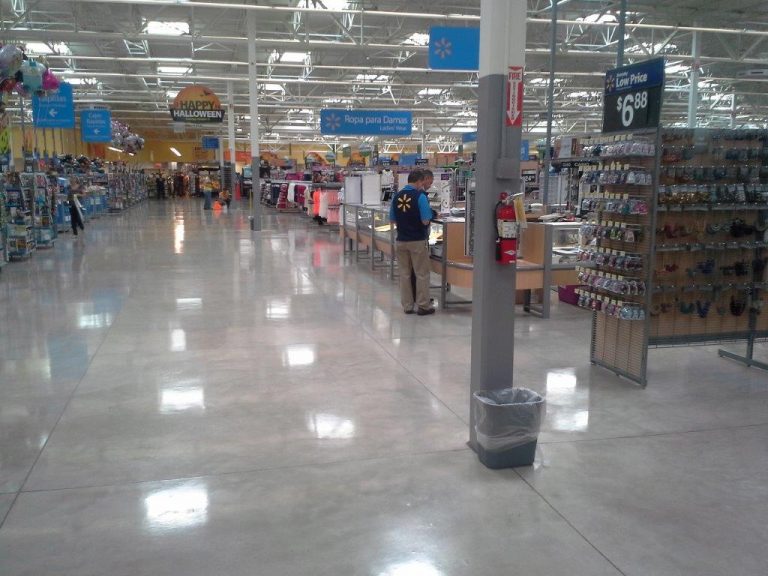 WalMart Store 1854 Hatillo Constructora